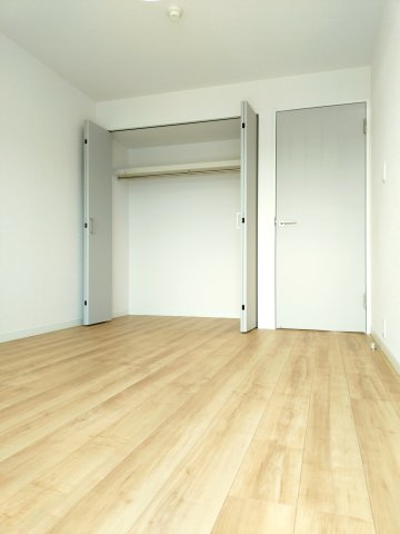 三協・鶴間ガーデンハウスの洋室