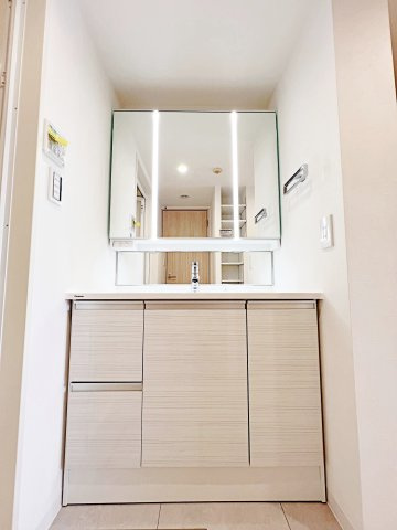 アーバンフォレスト柿生の独立洗面台