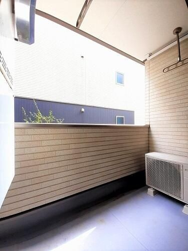 レフィナードソメイＢ棟のバルコニー