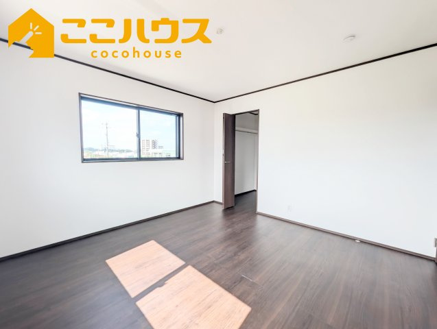 豊見城市渡橋名浜原　新築戸建て　全39区画　22号棟の寝室|【施工例】※同施工の別物件写真