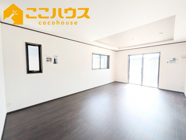 豊見城市渡橋名浜原　新築戸建て　全39区画　22号棟の居間・リビング|【施工例】※同施工の別物件写真