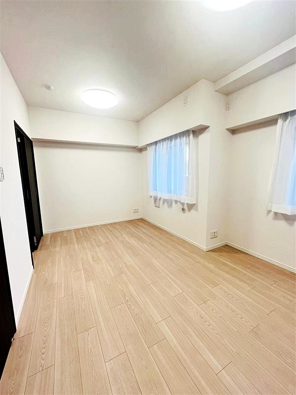 ナイスサンソレイユ横濱鶴ヶ峰の洋室