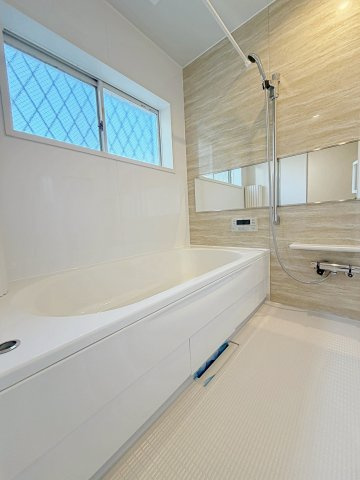 茅ヶ崎市菱沼一丁目戸建②の浴室