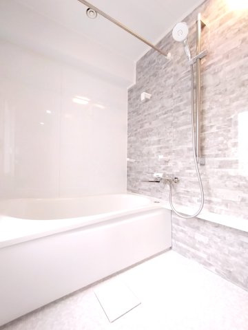 ユーカリハイツ久末の浴室