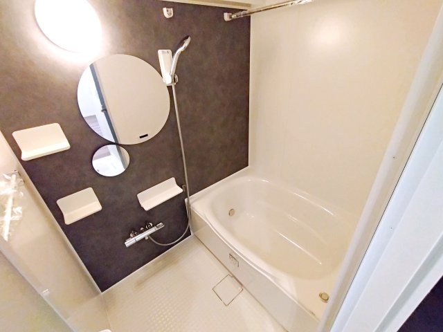 ナイスアーバン平塚総合公園の浴室