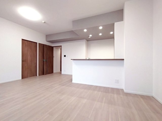 プレヴィオ橋本の居間・リビング