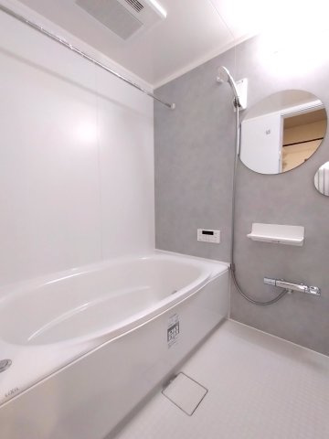 藤沢市大鋸三丁目戸建の浴室