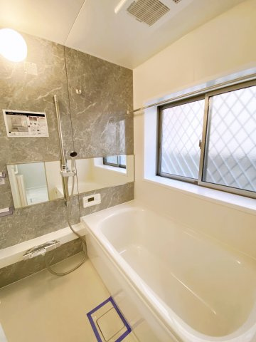綾瀬市綾西四丁目戸建の浴室