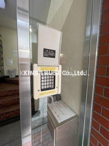 メゾン扇町のセキュリティ|夜間はオートロックです