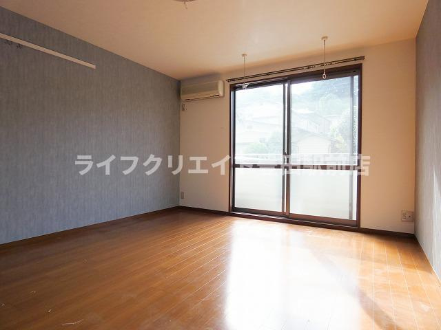 サンミッシェルの洋室