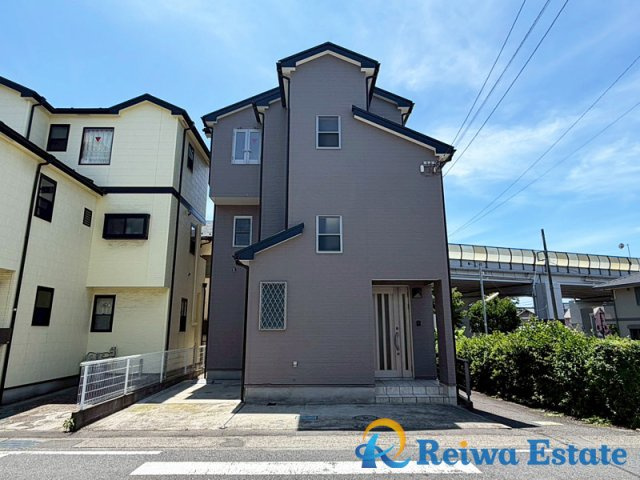 中古戸建　茅ヶ崎市西久保の外観|JR相模線「香川」駅徒歩14分と通勤通学にも便利な立地！スーパー・小学校・病院が徒歩圏内に揃う安心の住環境です♪
