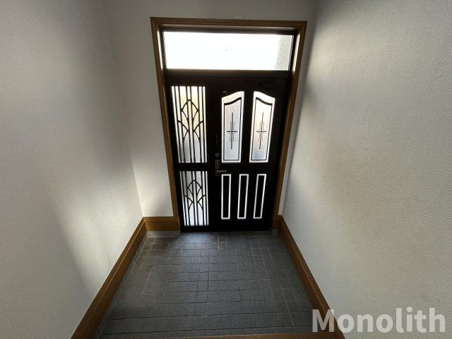 井ノ口町戸建の玄関