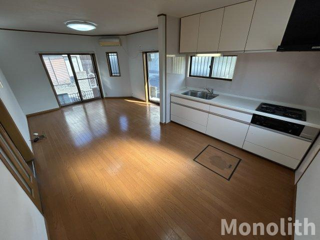 井ノ口町戸建の居間・リビング