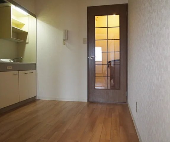 メゾンリュートの居間・リビング