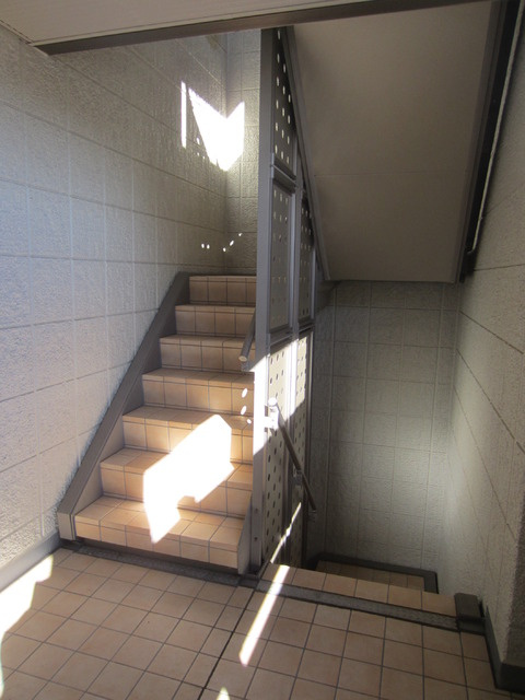 シトラス ヒルのその他|★共有階段です★