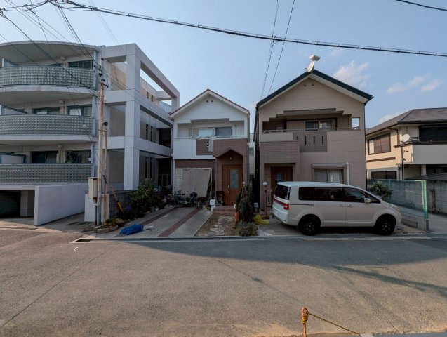 ART　HILL　TOYONAKA　OKAMACHIの駐車場