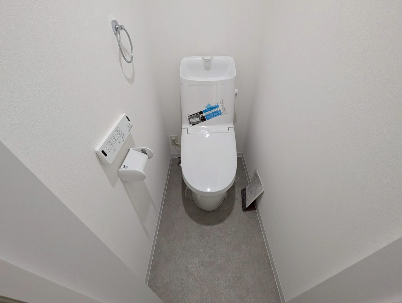 ART　HILL　TOYONAKA　OKAMACHIのトイレ