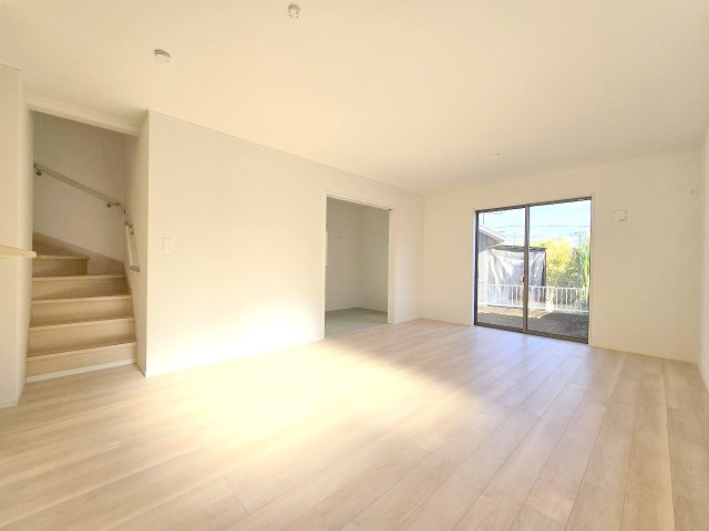 西多摩郡瑞穂町長岡4丁目　全1棟の居間・リビング