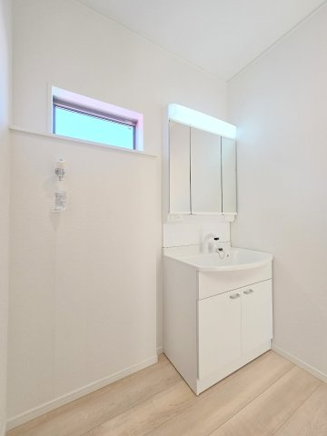 西多摩郡瑞穂町長岡4丁目　全1棟の独立洗面台