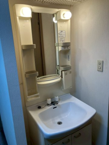 クリスタル水戸の洗面所