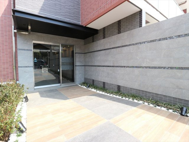 Log池上／ログ池上のエントランス|ログ池上