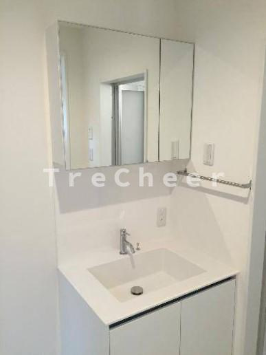 睡鴨荘(スイコウソウ）の独立洗面台