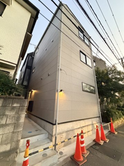 【エントランス】 | T-azul岸根公園