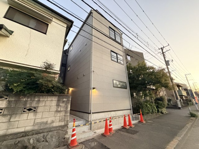 【外観】 | T-azul岸根公園 | 2025年12月入居可能予定新築・工事中写真（2025年12月1日撮影）