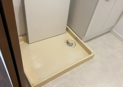 【ランドリースペース】 | ボヌールガーデン相模大野 | ランドリースペースも気になります。洗濯機置場があり「洗う、干す、取り込む、アイロンがけ、たたむ」など、洗濯に関する家事をするための空間です。広さや収納など付帯設備も含めて、詳細は現地でご確認ください。