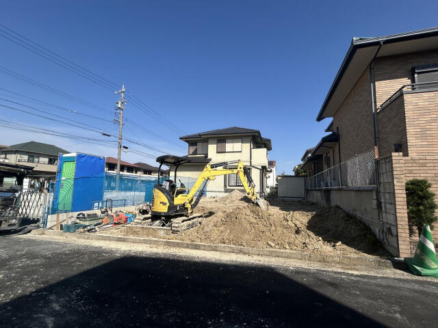 【前面道路含む現地写真】の画像