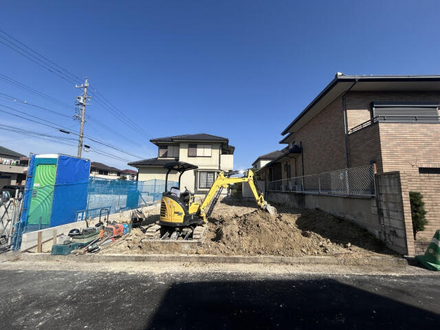 【前面道路含む現地写真】の画像