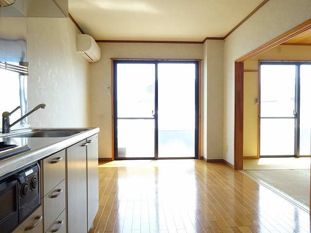唐津市魚屋町のアパート