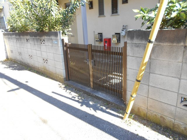 リバーハイツのエントランス