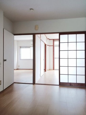 北本ハイツの居間・リビング|居間です