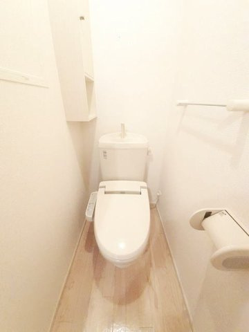 エクセラン長嶺Ａのトイレ|落ち着いたトイレです