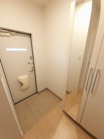 ピア・メゾンの玄関|ゆったりとした玄関です