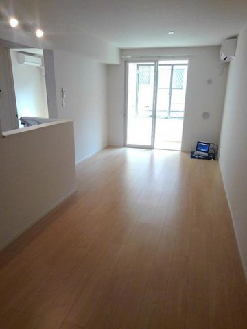 ピア・メゾンの居間・リビング|ゆったりとしたリビングです