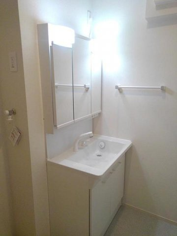 ピア・メゾンの洗面所|脱衣スペースもあります