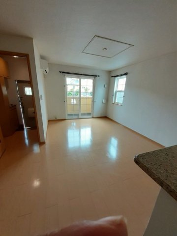 メゾン・ジェルメⅢの居間・リビング|使いやすいリビングです