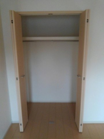 ＮｏｂｌｅＰｅａｃｈ弐番館の収納|こまごまとしたものを収納できそうですね