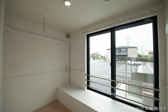 クロシェットの内装|明るい色調の室内です