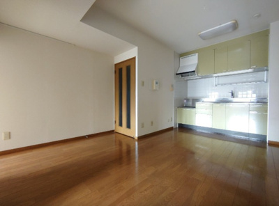 【居間・リビング】 | フォルジュ山田 | ゆったり過ごせるリビングです