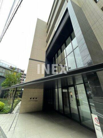 横浜市西区宮崎町の賃貸マンションのエントランス