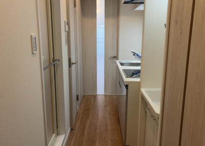 【内装】 | シャローム橋本 | 内装はとにかくおしゃれなものがいい！と選ぶ前に、まず住んだ後のことを想像してみましょう。住んでみたらコンセントの位置が悪くて使いにくいなど出てきます。事前にどの家電をどこに置くか想定しておきましょう。