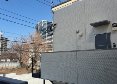 【展望】 | シャローム橋本 | 眺望の良さを楽しめるダイニングキッチンで家族団らんの時間を過ごしてはいかがでしょうか。バルコニーから見える景色を家族で眺める時間は、時間が経つのを忘れてしまいそうですね。是非、現地を見に行きましょう！