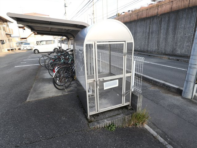 ホワイトハイツFのその他共用部分|敷地内ゴミ捨て場