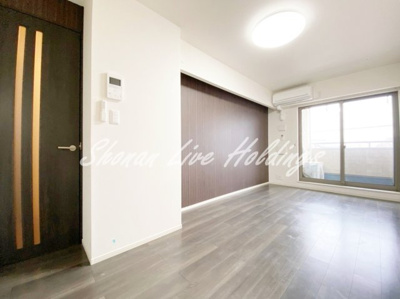 【居間・リビング】 | マーガレットSEA | 広々9.1帖のリビング