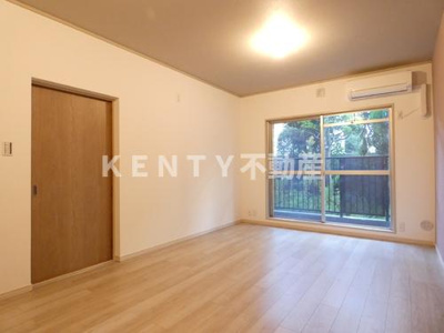 【居間・リビング】 | 南六郷ハイツ | ゆったりとした居間です