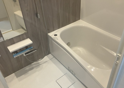 【浴室】 | セントレー相武台 | 入浴時の快適さも大事なことですが、綺麗な状態を維持できなければ気持ちよく入浴できません。毎日の掃除が楽という点は大事なポイントになります！カビが生えにくく掃除がしやすい、壁や浴槽を選ぶといいでしょう。