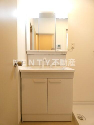 【洗面所】 | 南六郷ハイツ | ゆったりとスペースのある洗面所